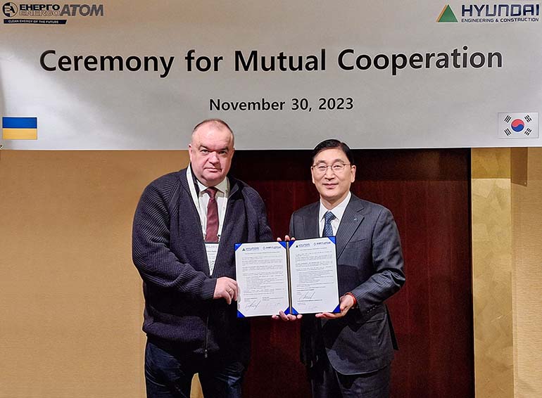 Image of the LOI signing between Hyundai E&C-Energoatom
